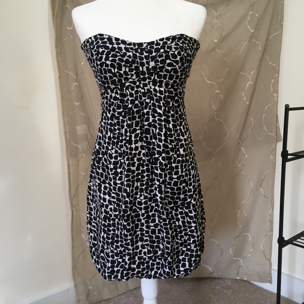 White House Black Market Strapless Black & White Silk Mini Dress Size Small
